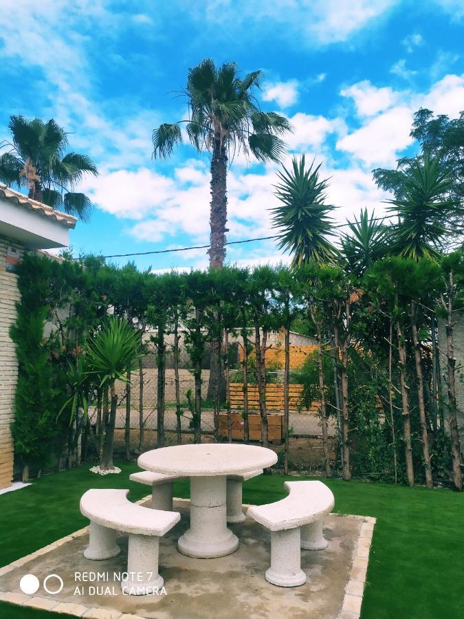 Chalet Con Encanto Βίλα Palomares del Río Εξωτερικό φωτογραφία